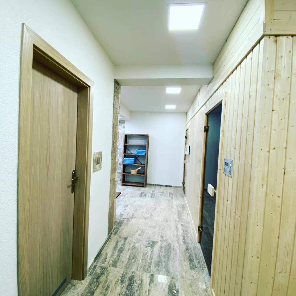 D Villa Mineralni Bani Buitenkant foto
