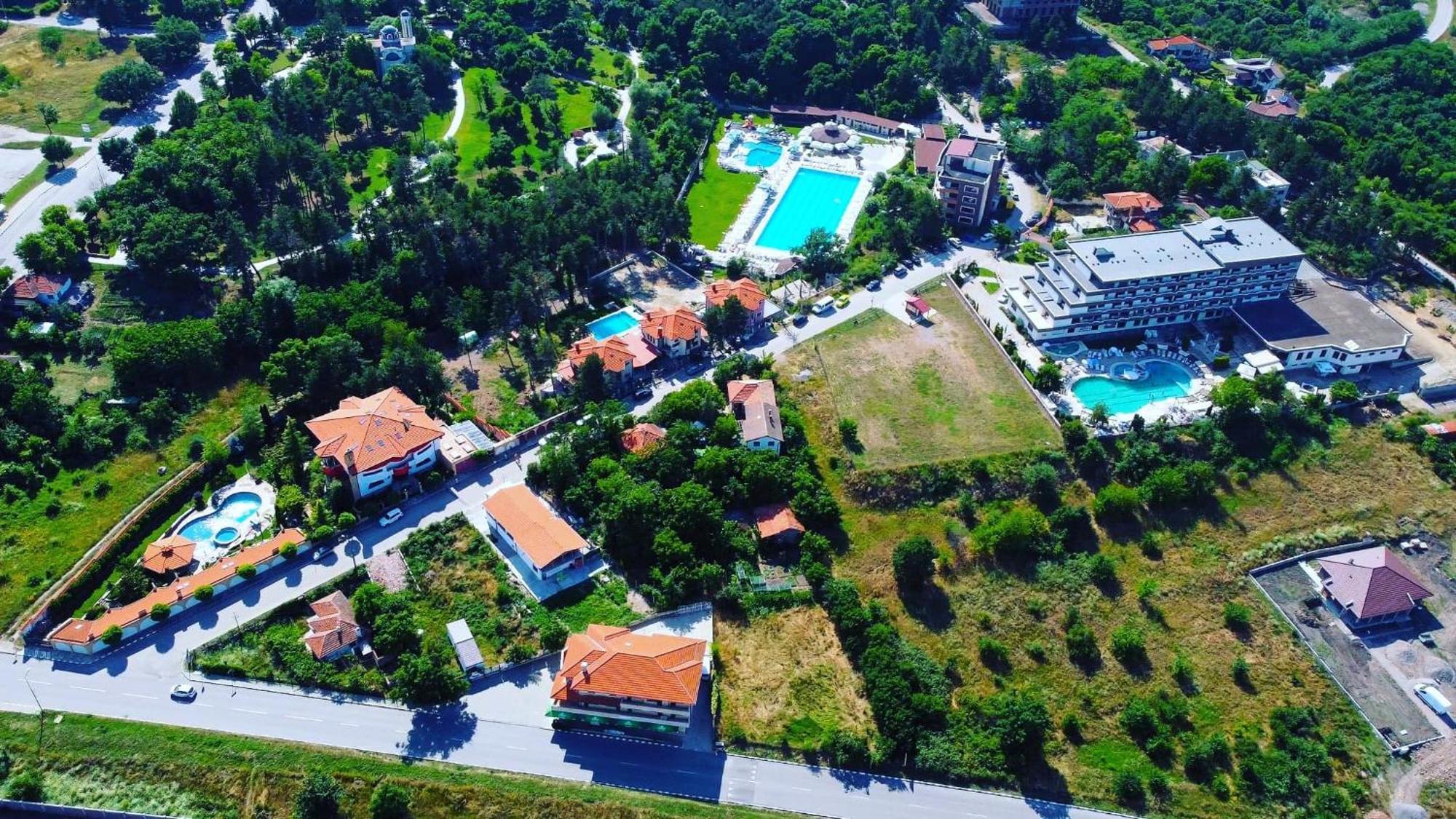 D Villa Mineralni Bani Buitenkant foto
